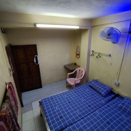 Hotel Jade Crown Yangon Esterno foto